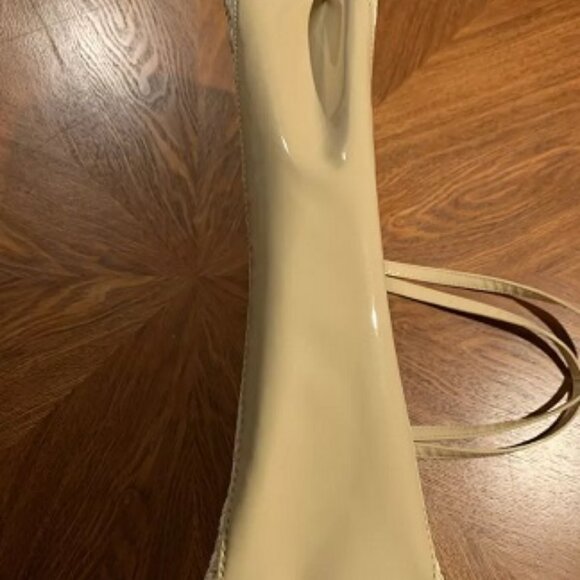 Jessica Simpson Tan Wolven Tote EUC - Picture 3 of 5